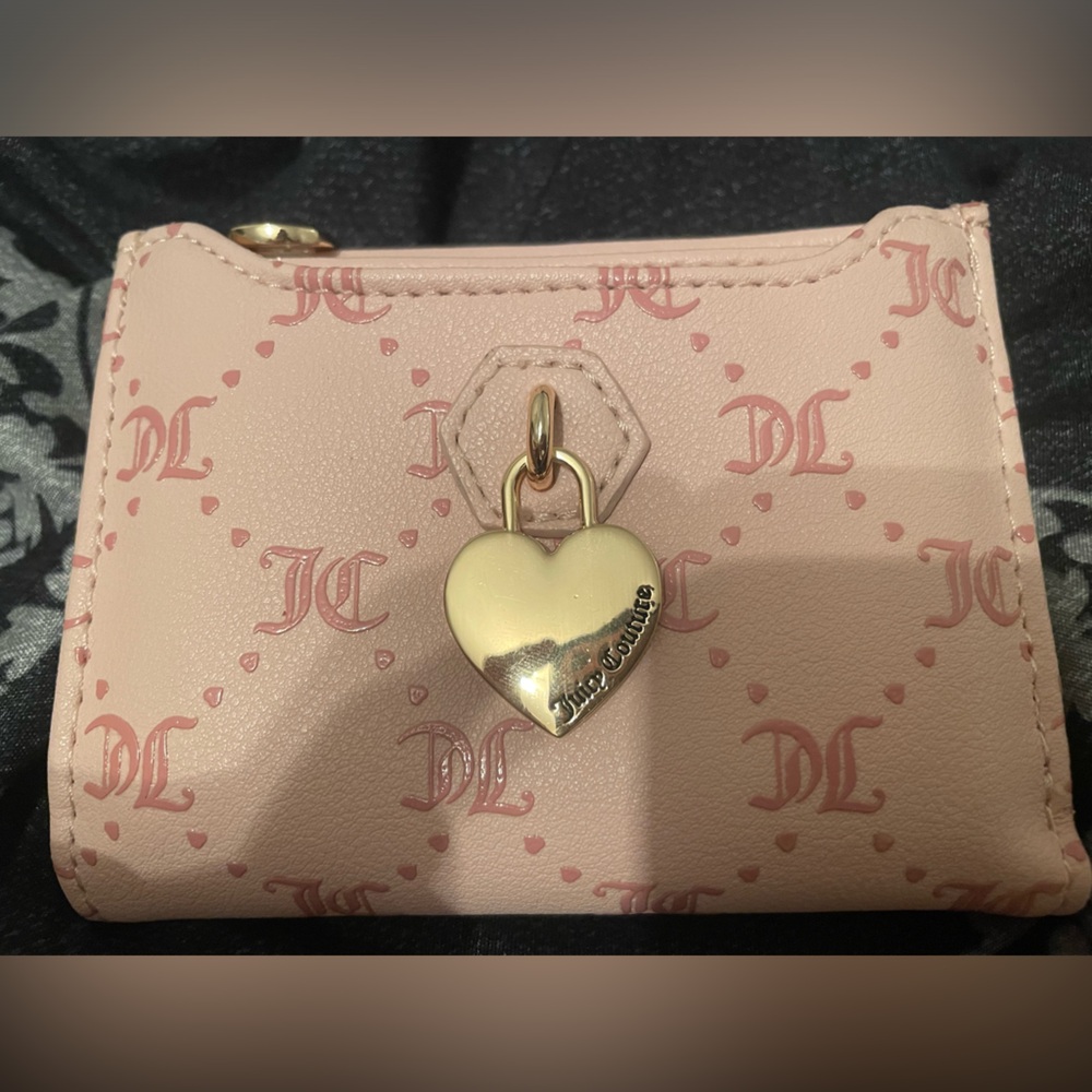 Juicy couture wallet